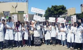 Image de Affaires Etrangères. Une bagarre rangée entre des étudiants à Marrakech a fait plus de 5 blessés et un mort. Rapidement les choses ont été ramenées à l’ordre par les forces de l’ordre qui sont intervenus pour mettre l’ordre.